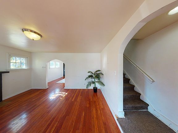 4th image of 3001 Glen Mawr St #3001