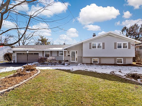 3rd image of 1411 Friar Ln