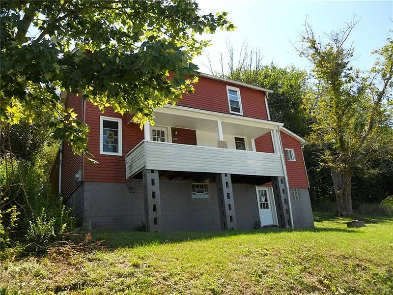 433 Blue Jay Dr photo 1