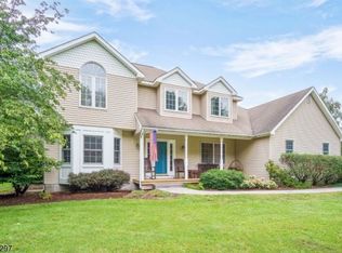 3 Marc Dr, Wantage, NJ 07461