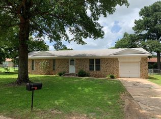 3608 Dana Dr, Durant, OK 74701