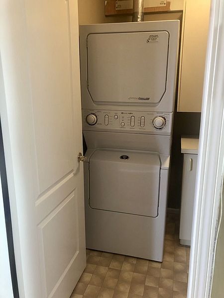 Vancouver Apartment for rent - 2 Bedrooms — photo 10