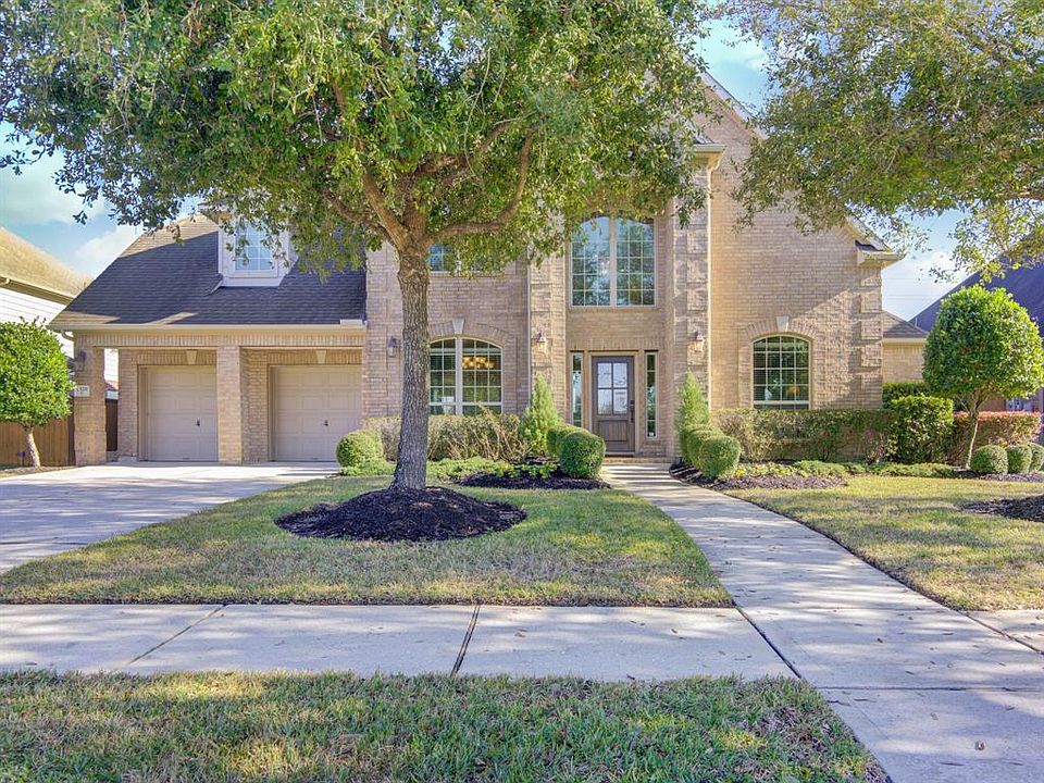1st image of 1328 Altavilla Ln