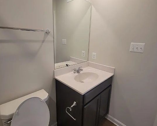5th image of 71 Arsberg Dr