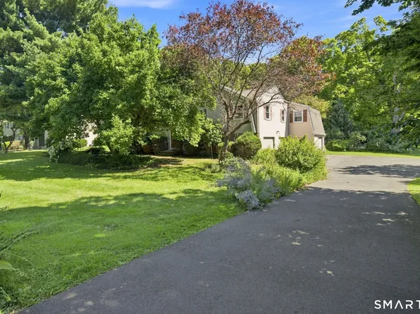 4 Apple Tree Lane, Farmington, CT 06032