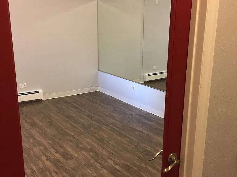 1829 Warren Ave #206 — Photo 15