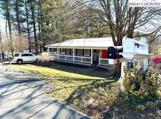 142 Cherry Hill Rdg, Jefferson, NC 28640