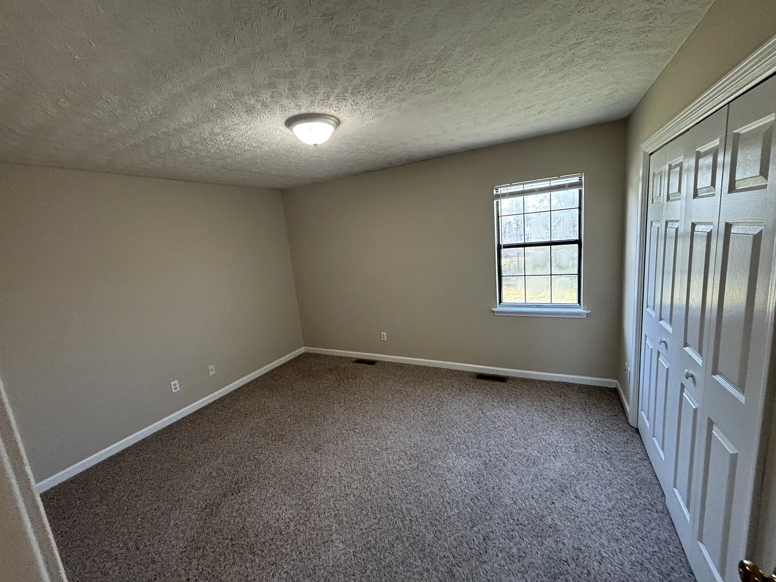 112 Hillridge Court - A — Photo 4