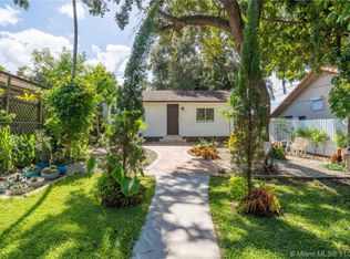 5830 SW 3rd St, Miami, FL 33144