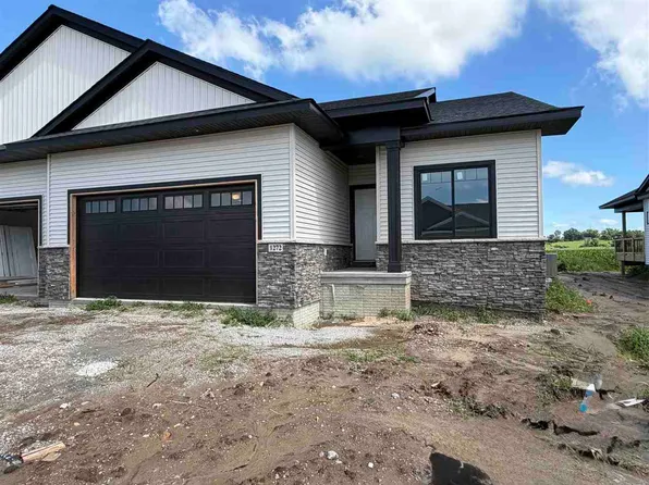 1272 Berkshire Ln, North Liberty, IA 52317