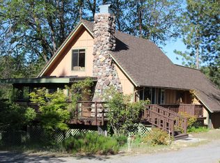 700 Oakway Rd, Mount Shasta, CA 96067