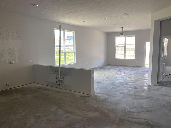 5th image of 8009 Aquamarine Ct
