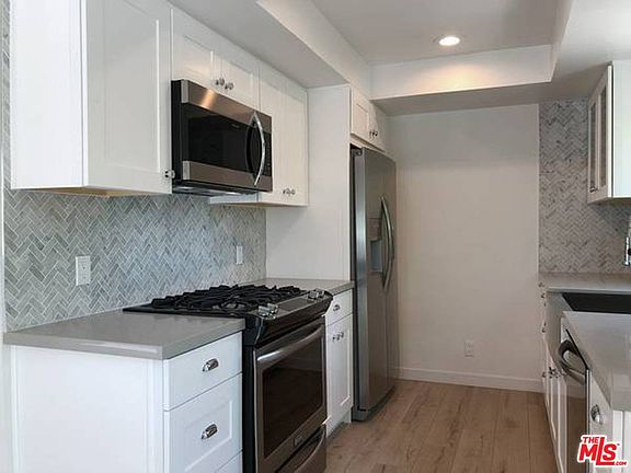 2nd image of 853 N Hayworth Ave APT 201