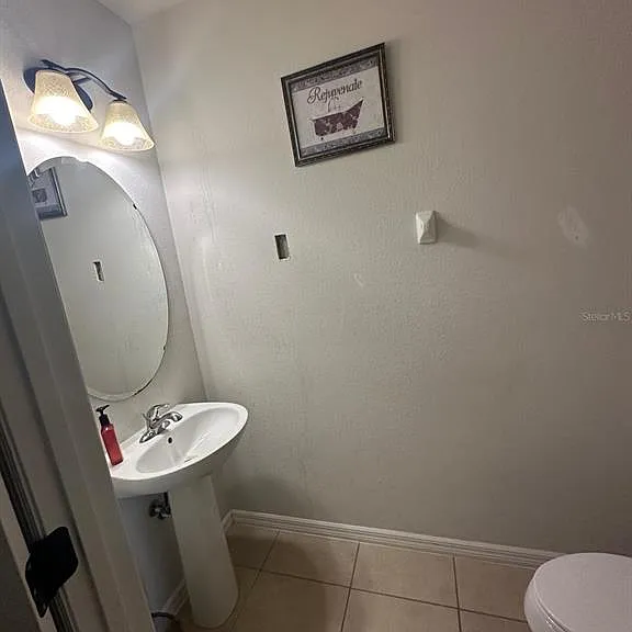 1382 Riley Cir — Photo 8