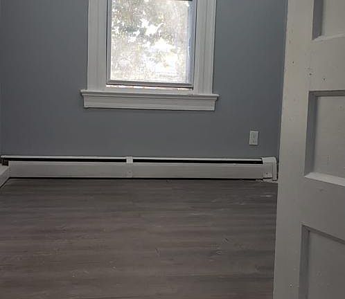 3rd image of 292 Ege Ave