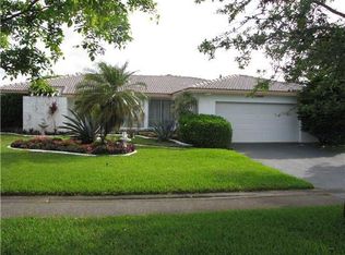 8585 Shadow Wood Blvd, Coral Springs, FL 33071
