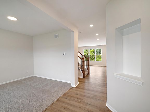 3rd image of 11499 W 124th Pl