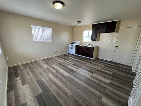 2nd image of 379-381 E Garden Ave