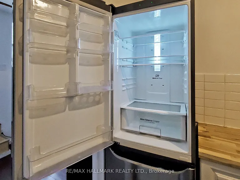 557 Parliament St #1 — Photo 17