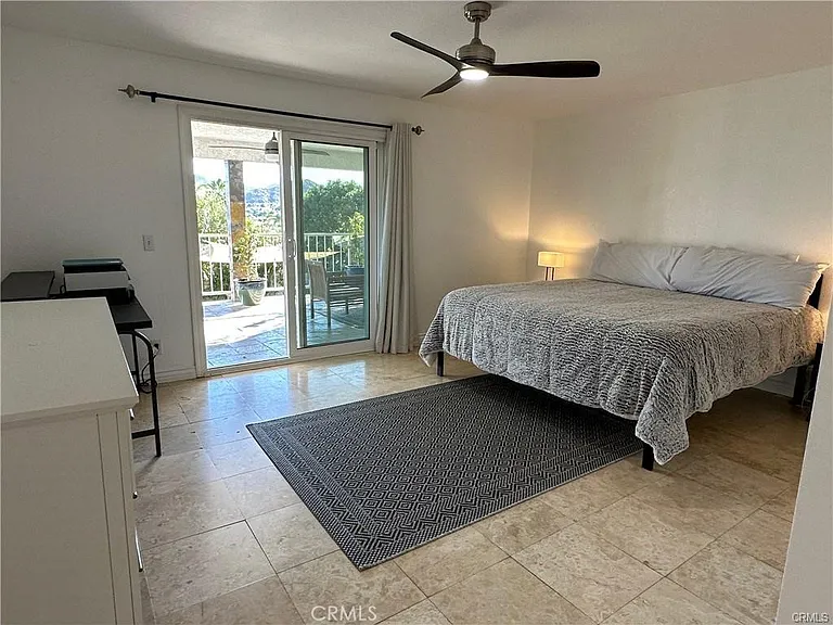 22867 Cove View St #B — Photo 5