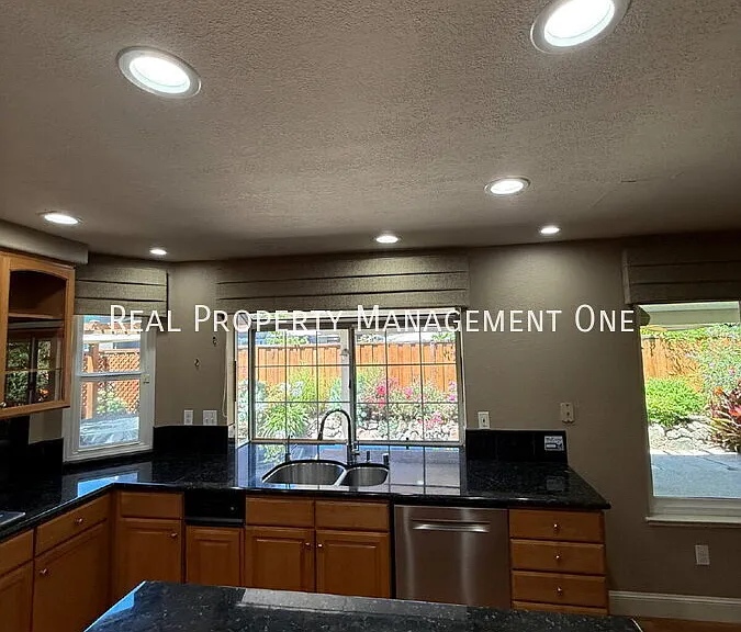 3010 Boardwalk St — Photo 13