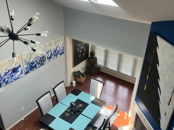 12100 Greenwood Ct APT 302, Fairfax, VA 22033