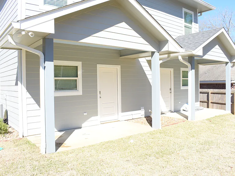720 Martinsville St #102 — Photo 35