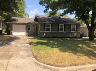 2716 Bilglade Rd, Fort Worth, TX 76133