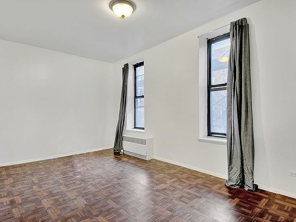 4th image of 208 W 119th St APT 2B