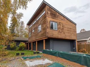 1331 Hillcrest Dr, Anchorage, AK 99503