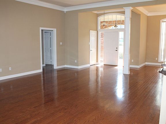 4th image of 3804 Lavelle Ct