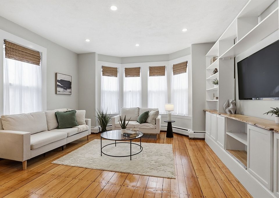 1st image of 72 Wyman St #1