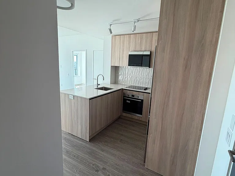2485 Eglinton Ave W #1323 — Photo 6
