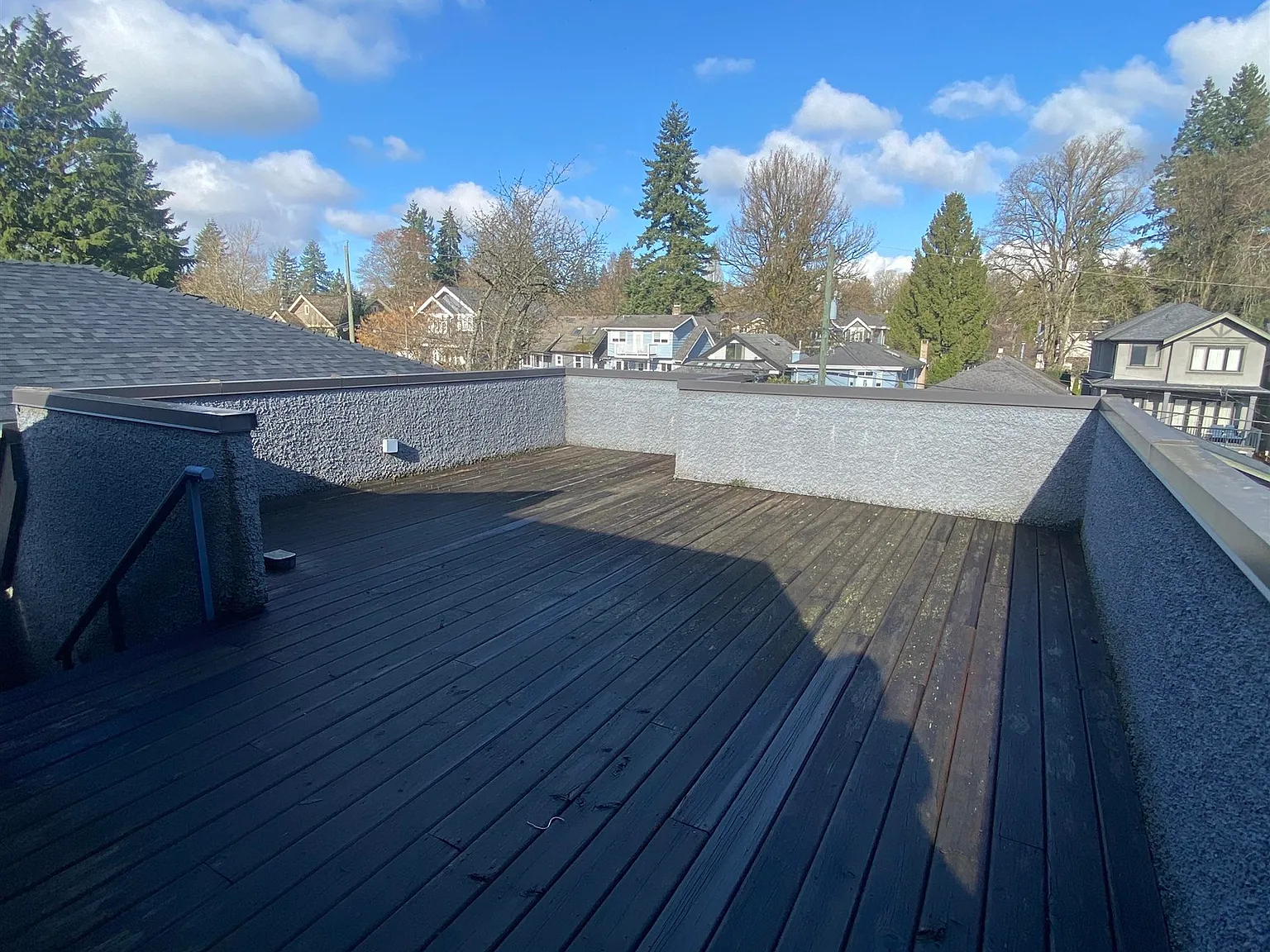 4 bed, 2200 sqft, $6,800 — Photo 3