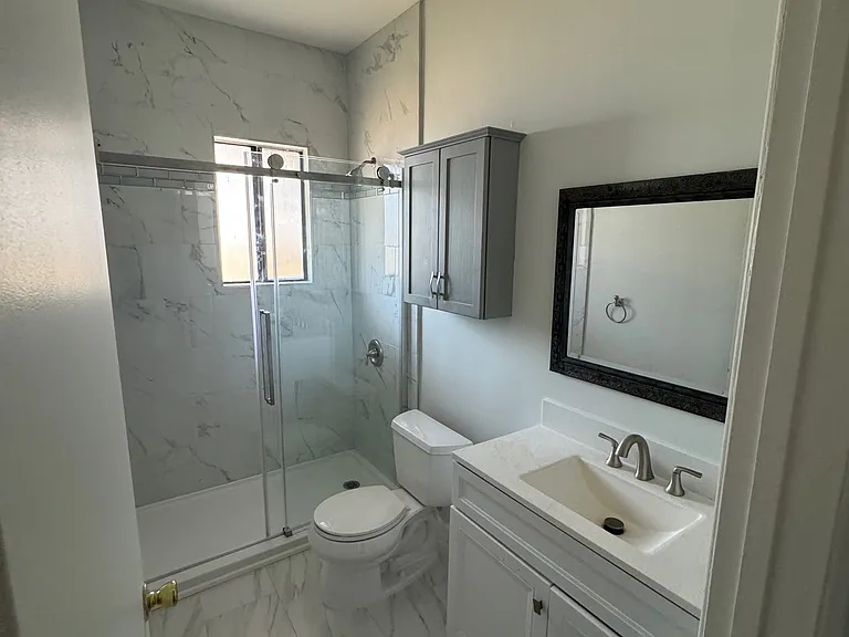 1635 E Washington Blvd #A — Photo 5