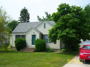 5936 Woodville Rd, Northwood, OH 43619