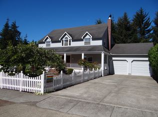 860 Ranch Rd, Reedsport, OR 97467