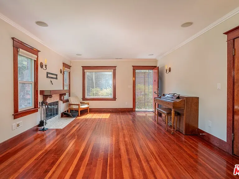 4253 Fountain Ave — Photo 24