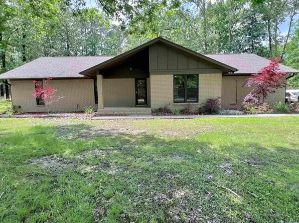 2800 Dan Rd, White Hall, AR 71602