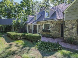 803 E Donges Rd, Bayside, WI 53217