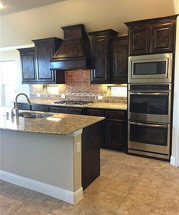 4th image of 310 Wyndale Dr