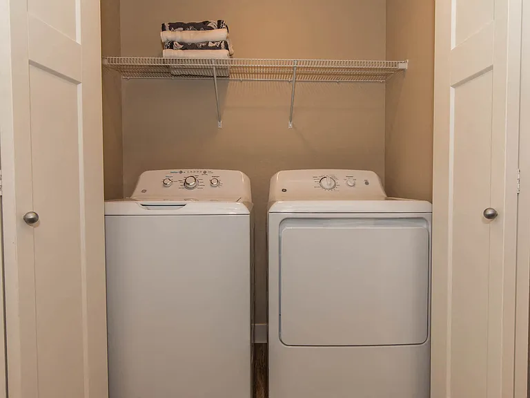 A3 761 SQFT 1 Bed 1 Bath