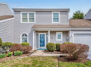 273 Crescent Dr, Hershey, PA