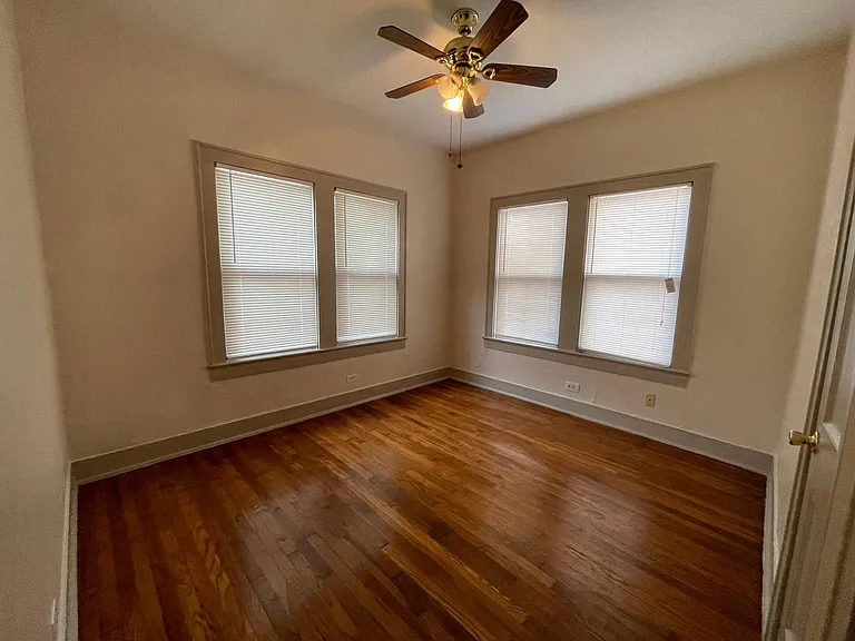713 E Elmira St — Photo 19