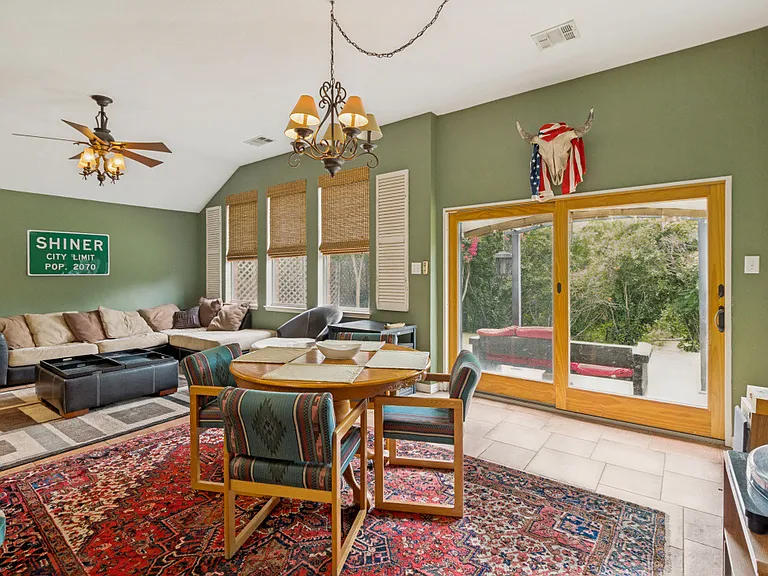 4112 Creek Hollow Way — Photo 4