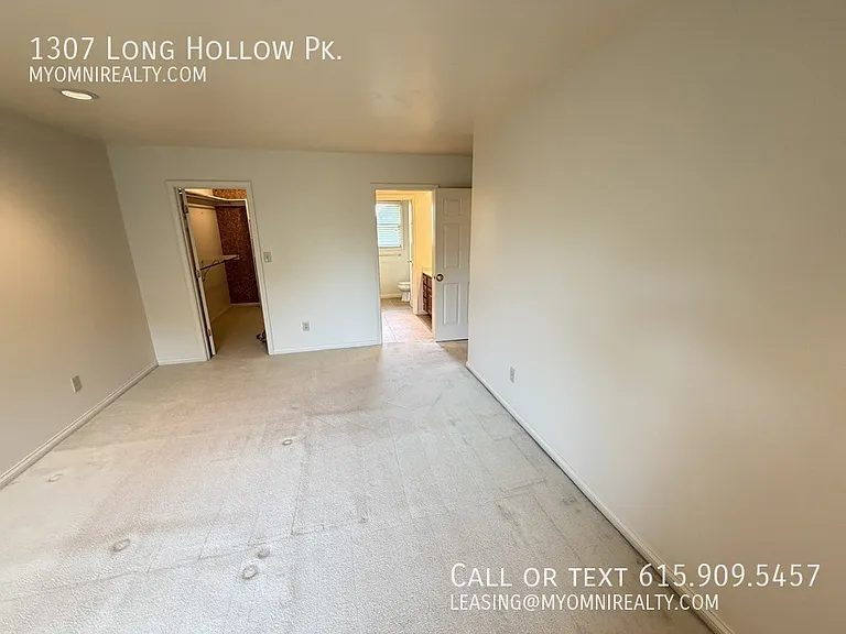 1307 Long Hollow Pike — Photo 5