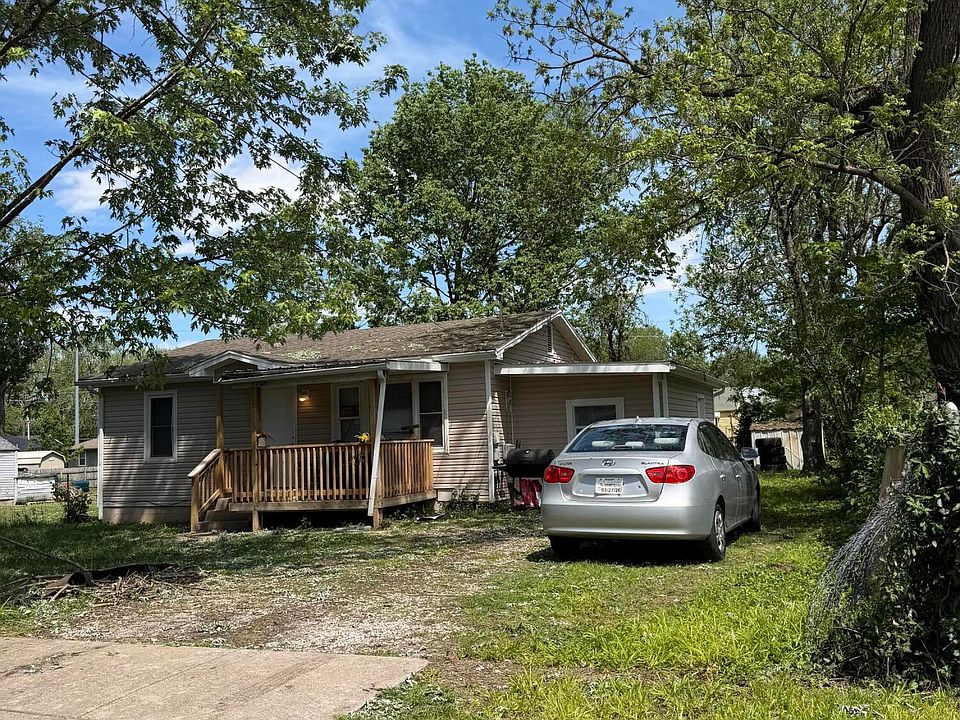1st image of 1206 N Brown Avenue