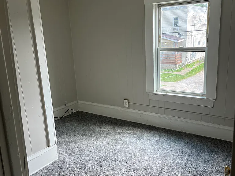 17 E Emerling Ave — Photo 5