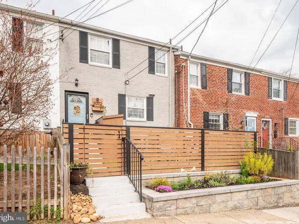 3002 Landover St, Alexandria, VA 22305