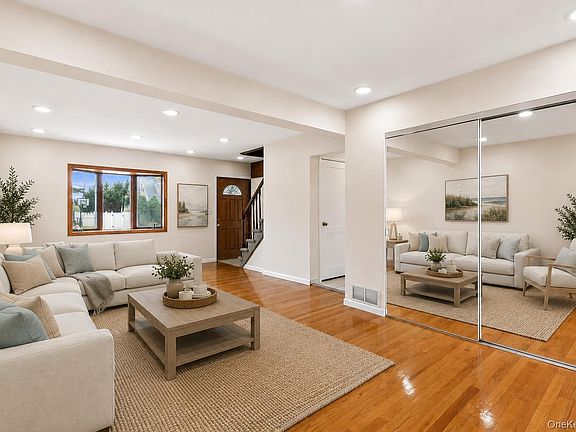 3rd image of 1016 Washington Avenue